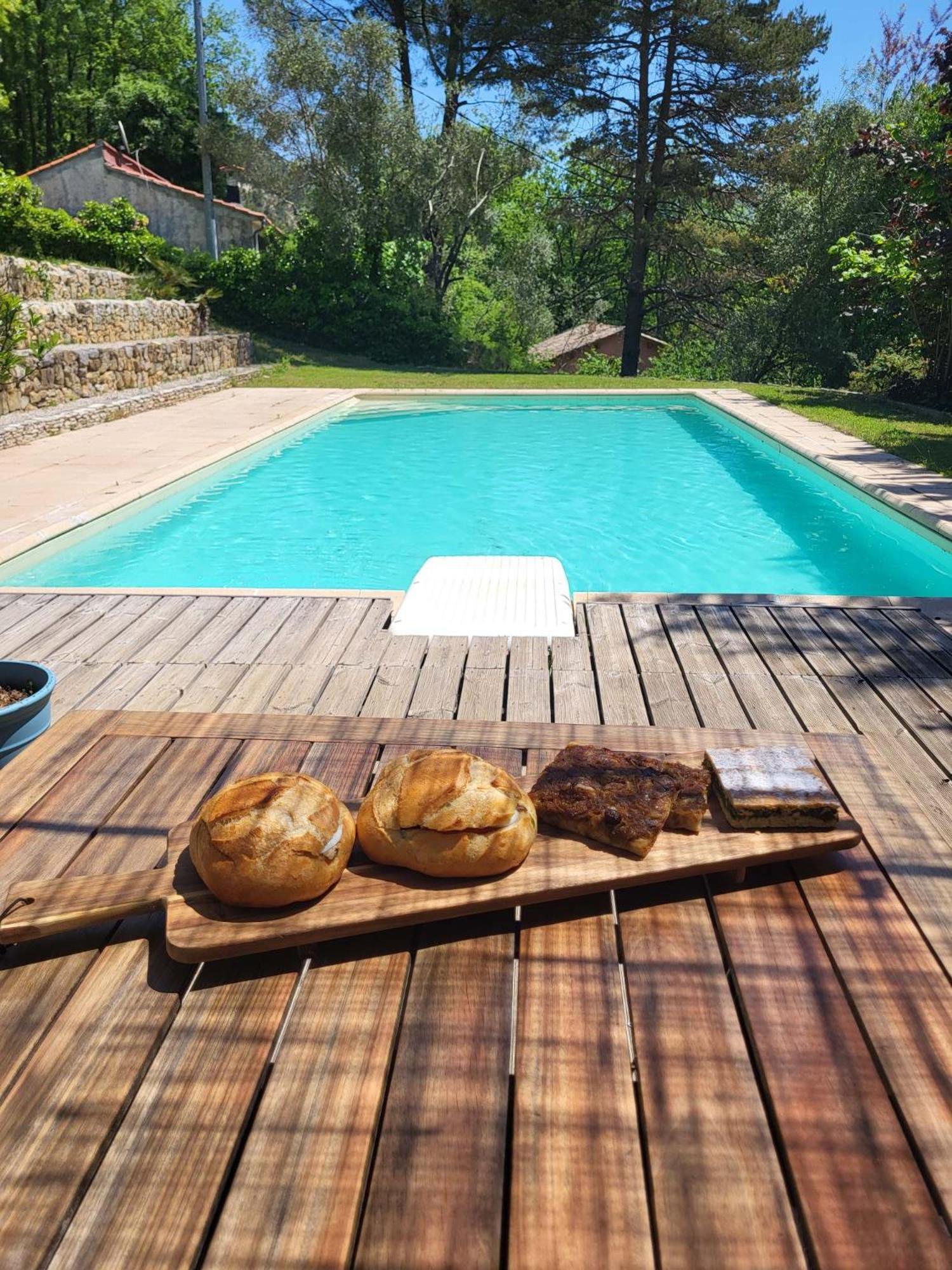 Bed and Breakfast Lou Mas Del Ranc Roquesteron Экстерьер фото